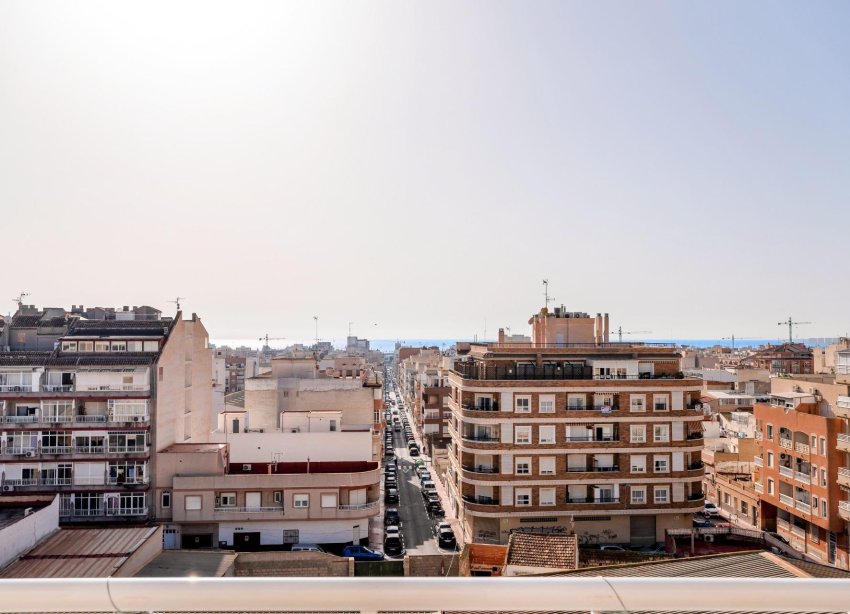 Resale - Apartment - Torrevieja - Centro