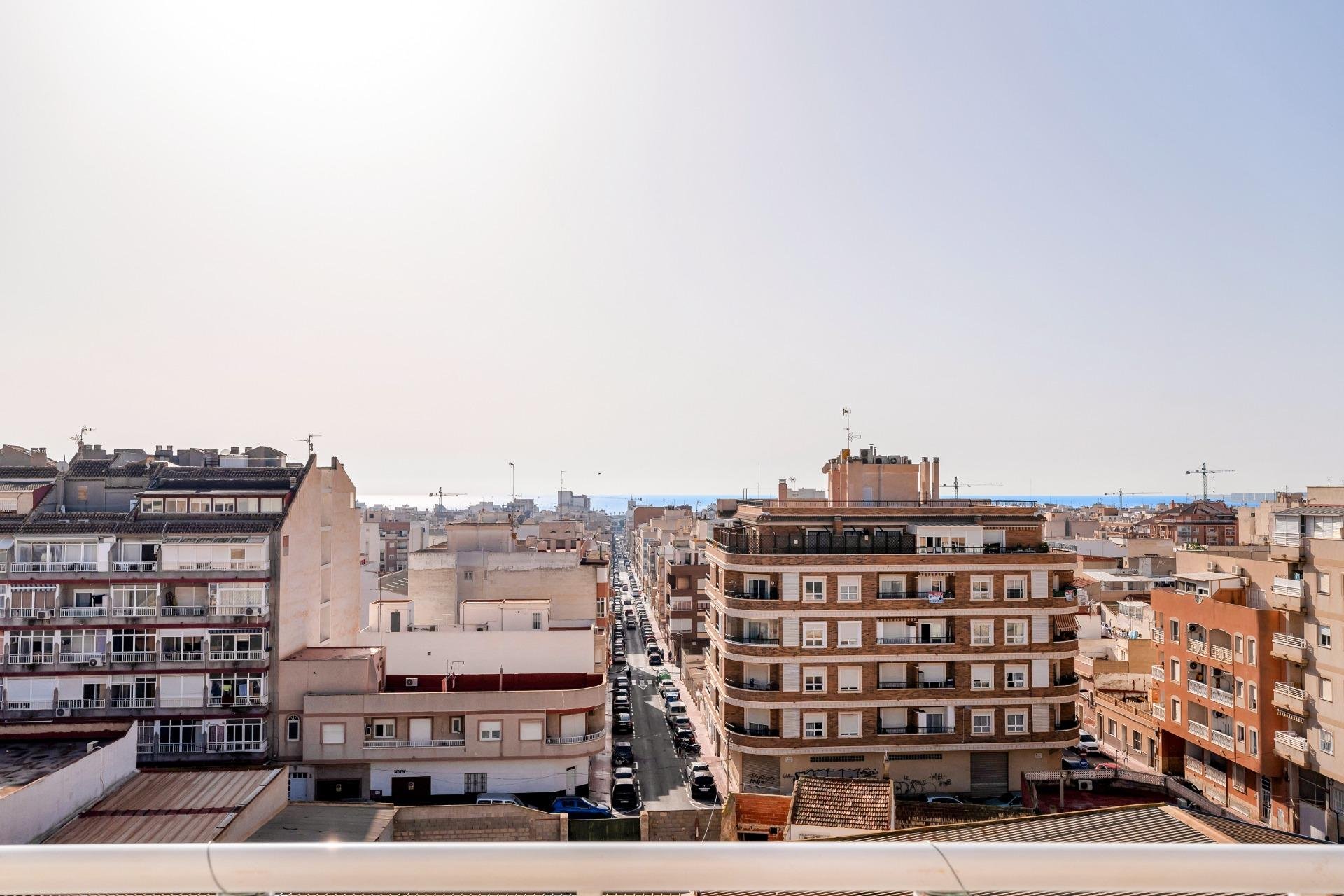 Resale - Apartment - Torrevieja - Centro