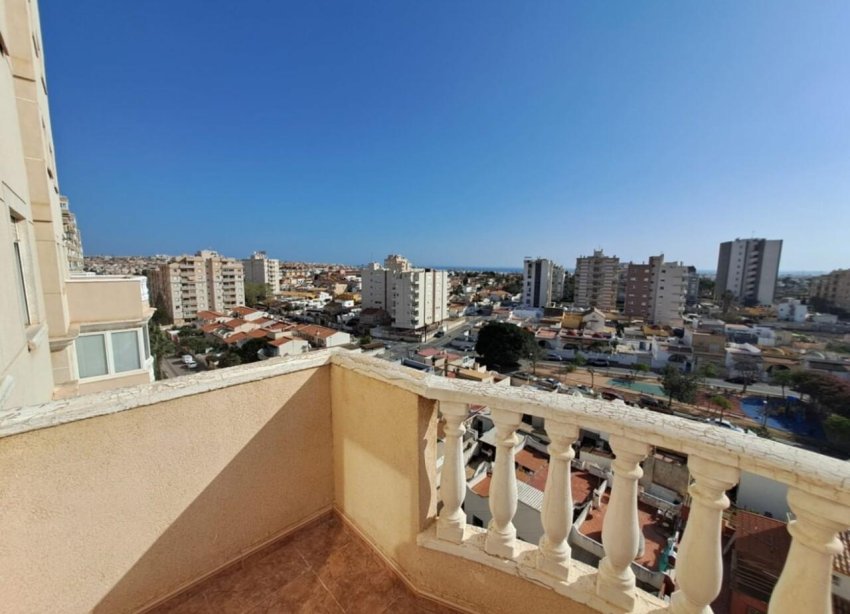 Resale - Apartment - Torrevieja - Centro