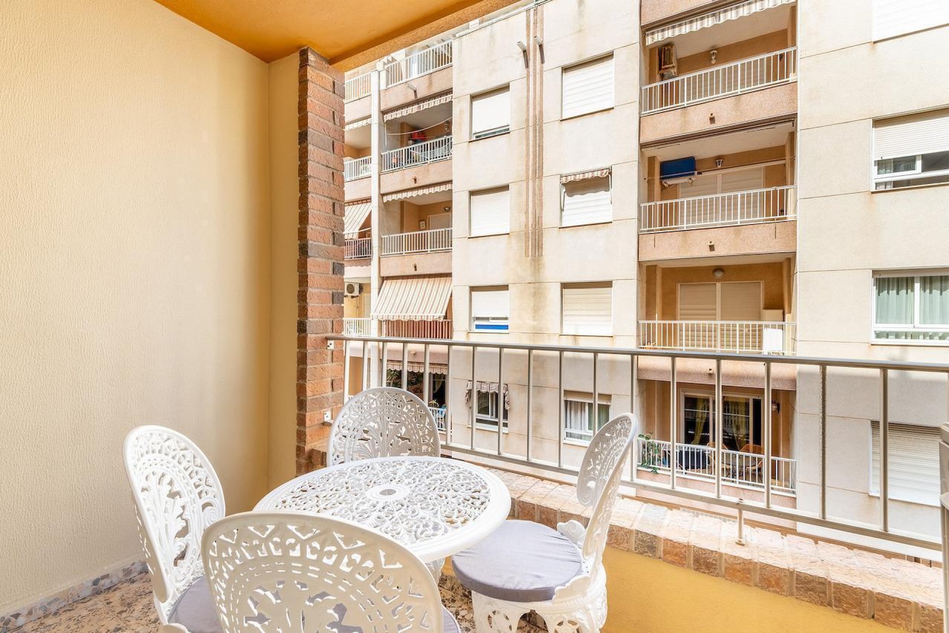 Resale - Apartment - Torrevieja - Centro