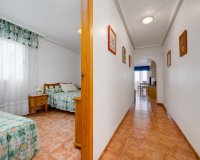 Resale - Apartment - Torrevieja - Centro