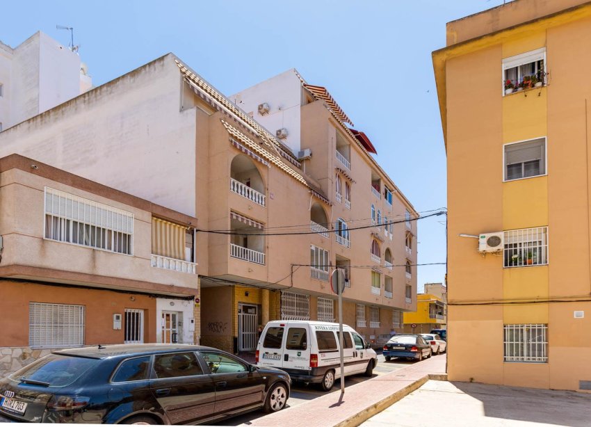 Resale - Apartment - Torrevieja - Centro