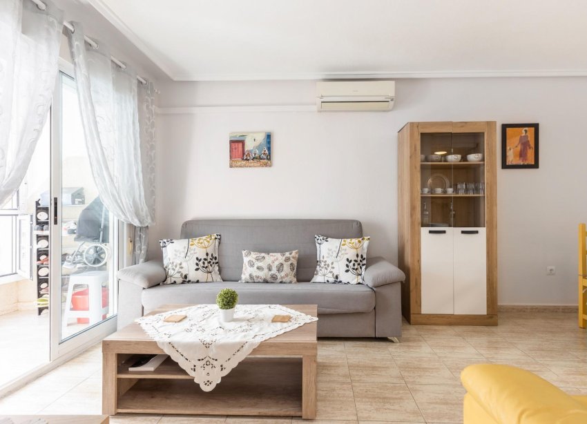 Resale - Apartment - Torrevieja - Centro