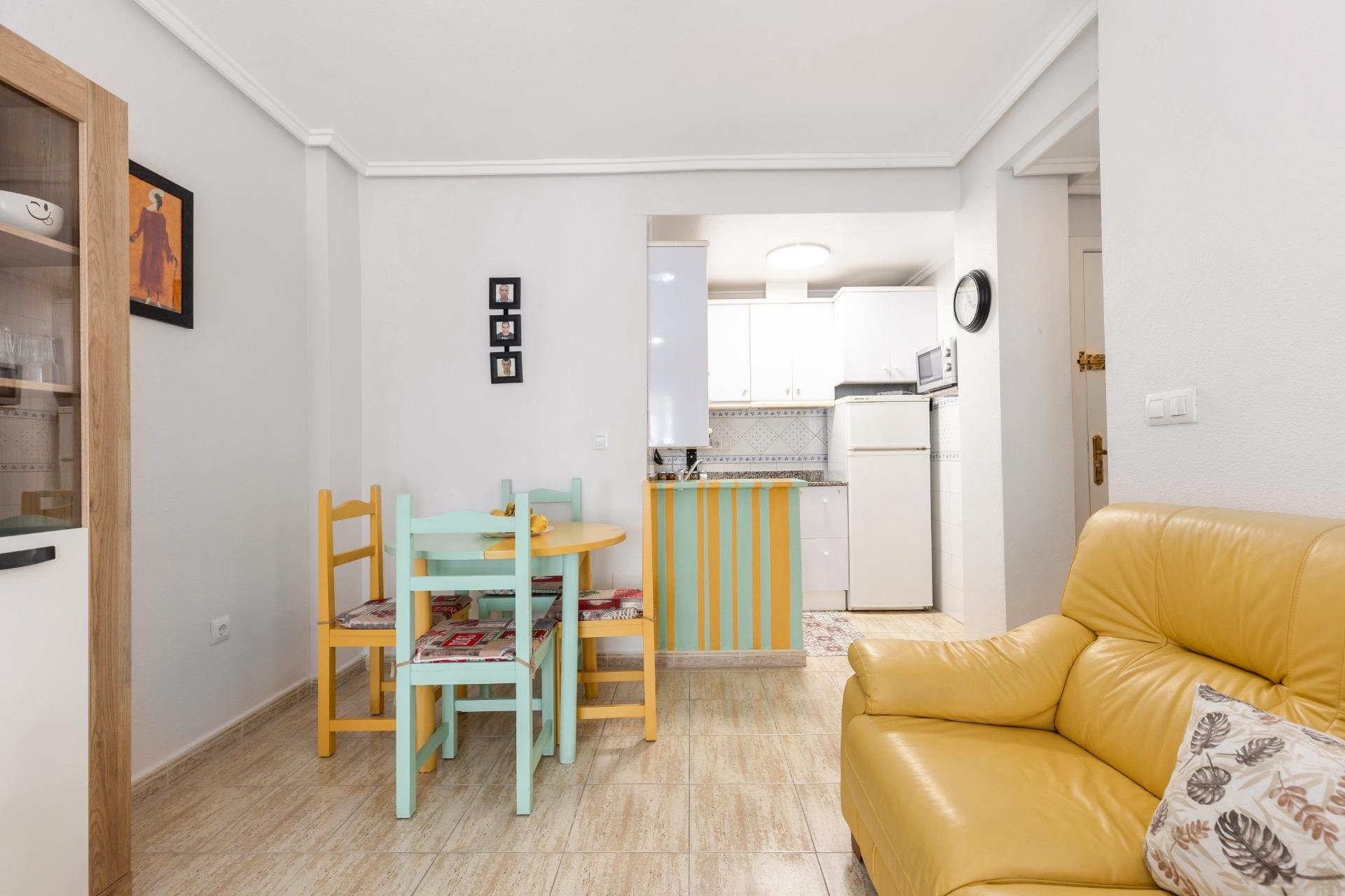 Resale - Apartment - Torrevieja - Centro