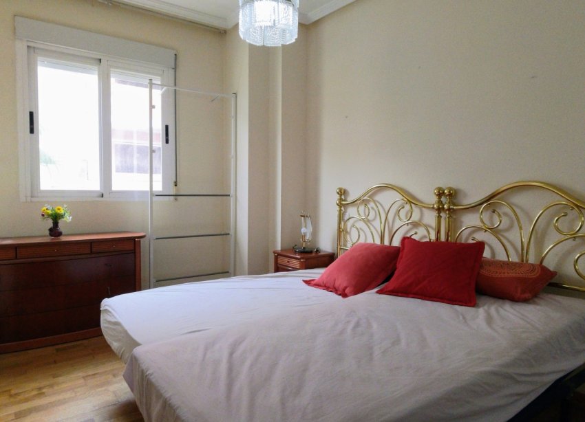 Resale - Apartment - Torrevieja - Centro