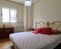 Resale - Apartment - Torrevieja - Centro