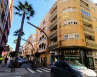 Resale - Apartment - Torrevieja - Centro