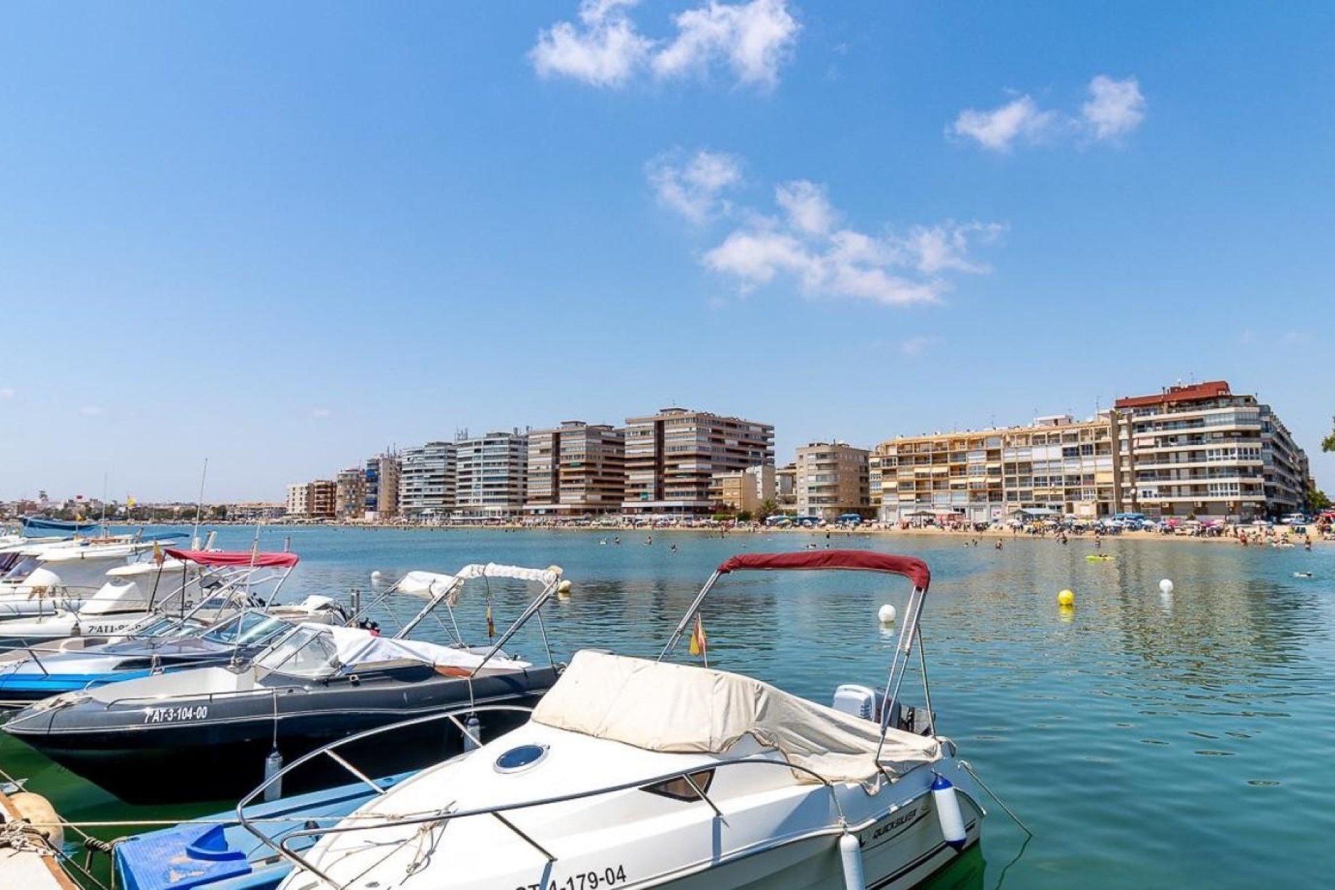 Resale - Apartment - Torrevieja - Centro