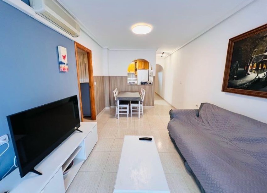 Resale - Apartment - Torrevieja - Centro