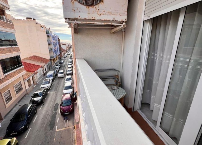 Resale - Apartment - Torrevieja - Centro