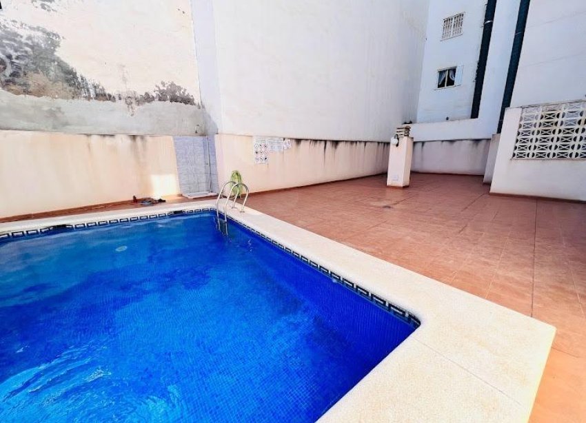 Resale - Apartment - Torrevieja - Centro