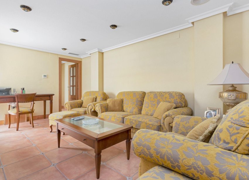 Resale - Apartment - Torrevieja - Centro