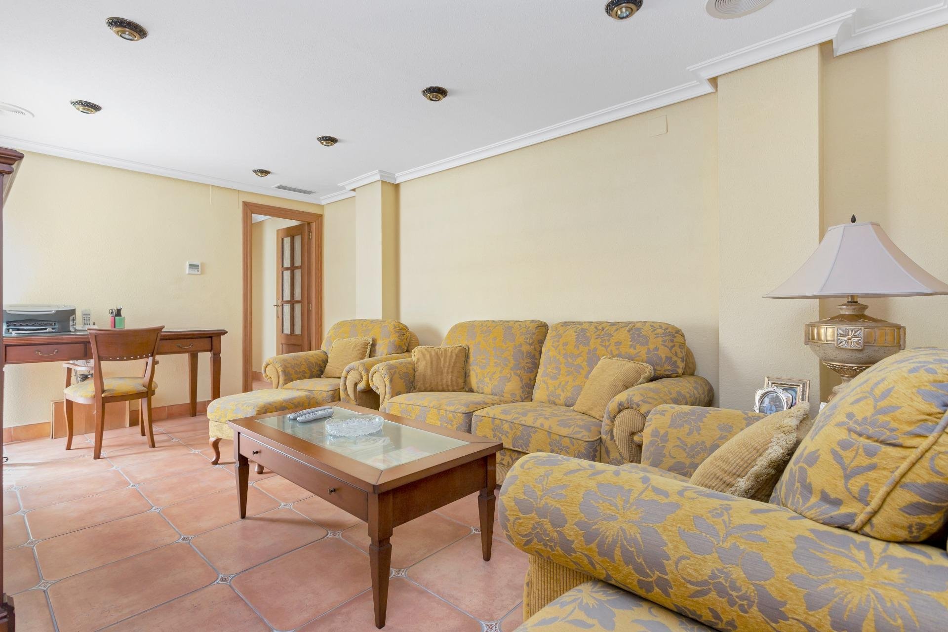 Resale - Apartment - Torrevieja - Centro