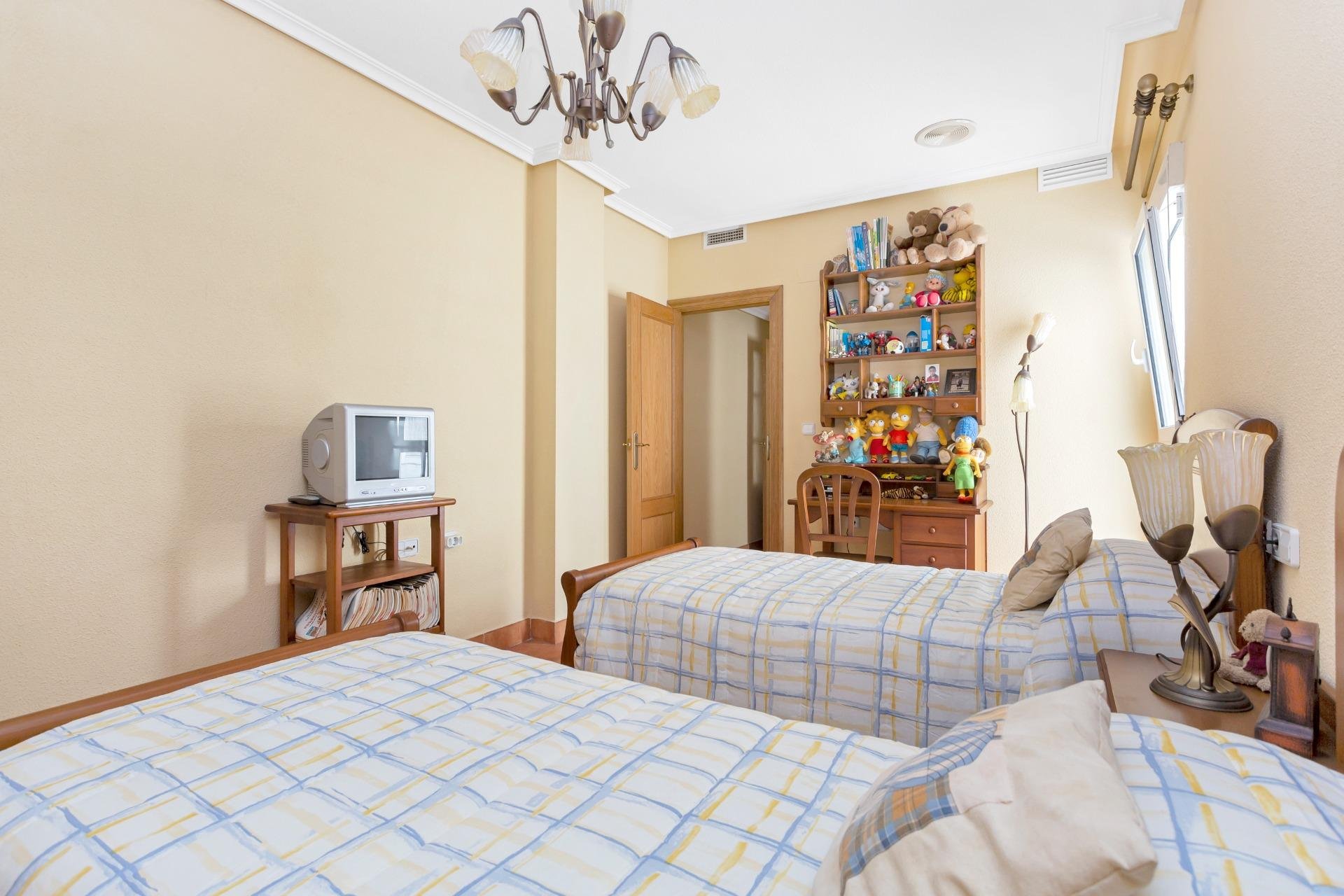 Resale - Apartment - Torrevieja - Centro