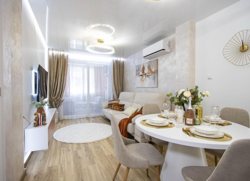 Resale - Apartment - Torrevieja - Centro