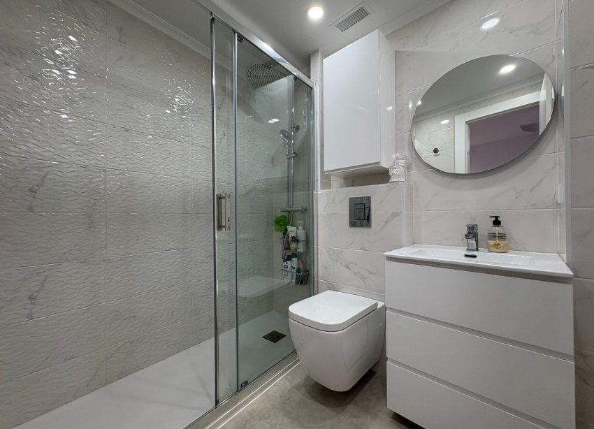 Resale - Apartment - Torrevieja - Centro