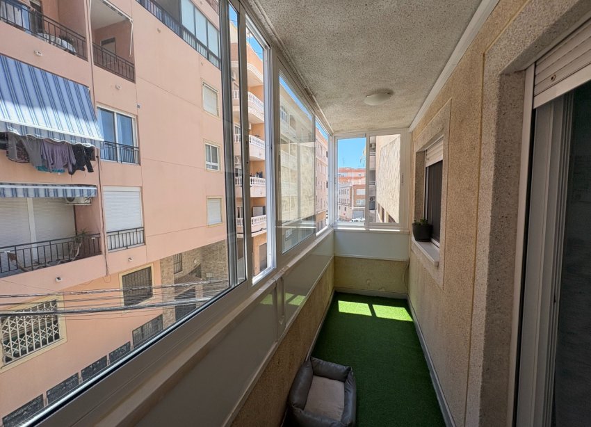 Resale - Apartment - Torrevieja - Centro