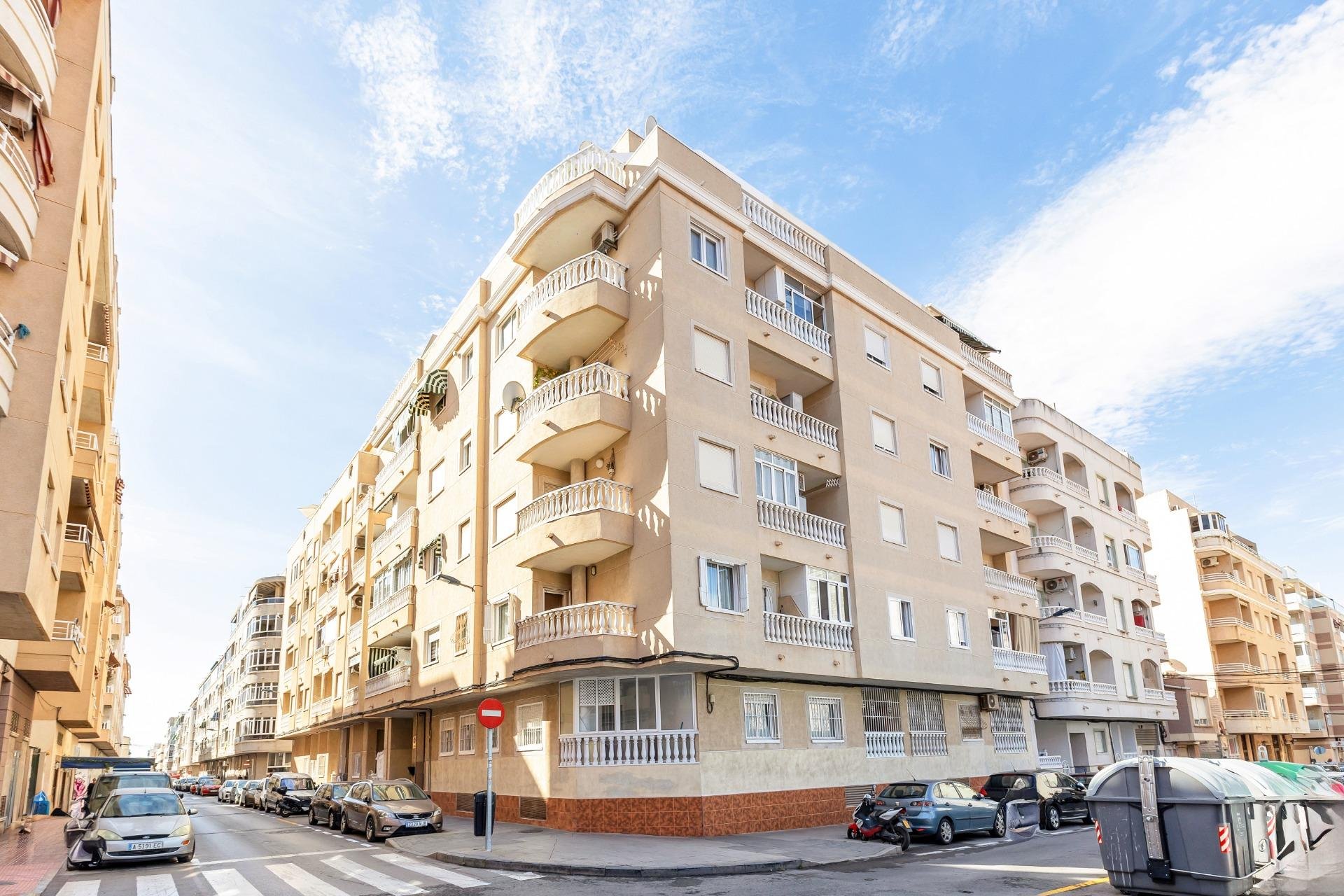 Resale - Apartment - Torrevieja - Centro