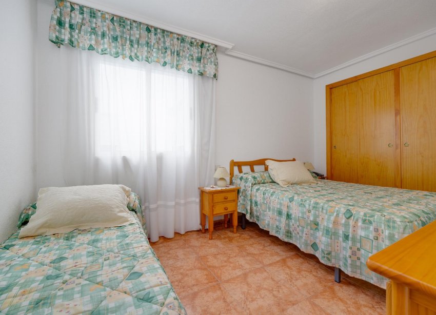 Resale - Apartment - Torrevieja - Centro