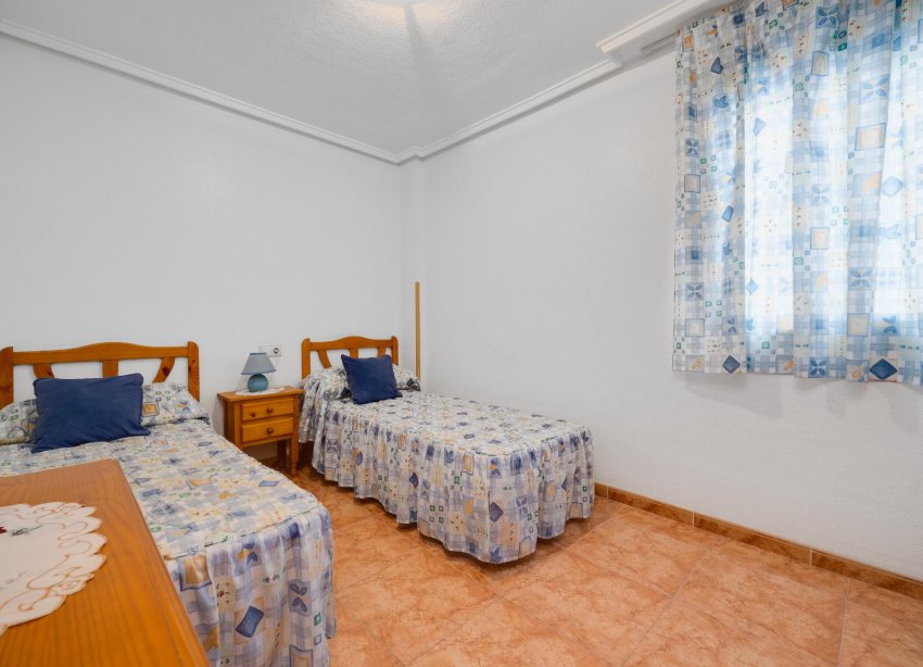 Resale - Apartment - Torrevieja - Centro