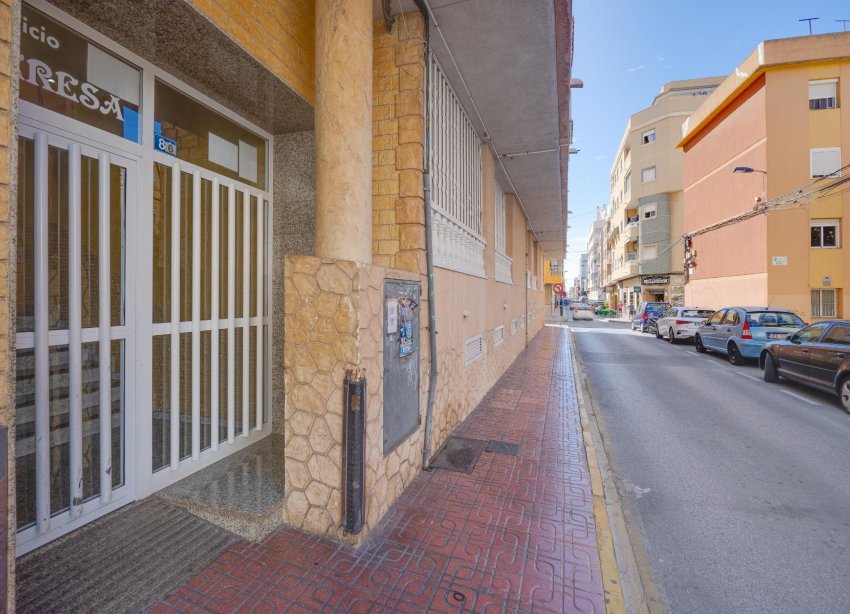 Resale - Apartment - Torrevieja - Centro