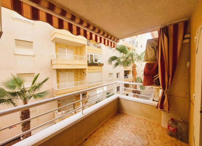 Resale - Apartment - Torrevieja - Centro