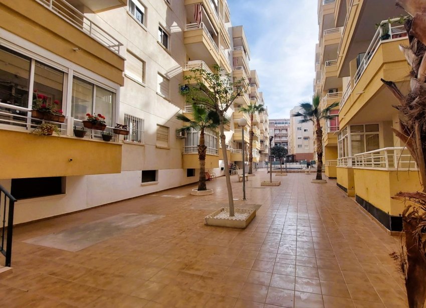 Resale - Apartment - Torrevieja - Centro