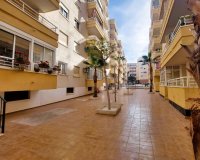 Resale - Apartment - Torrevieja - Centro