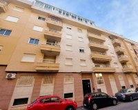 Resale - Apartment - Torrevieja - Centro