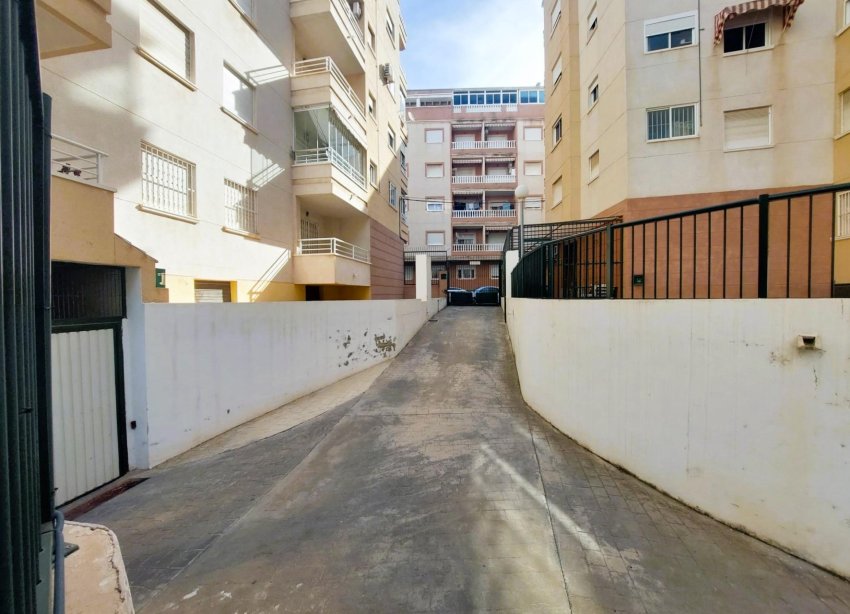 Resale - Apartment - Torrevieja - Centro