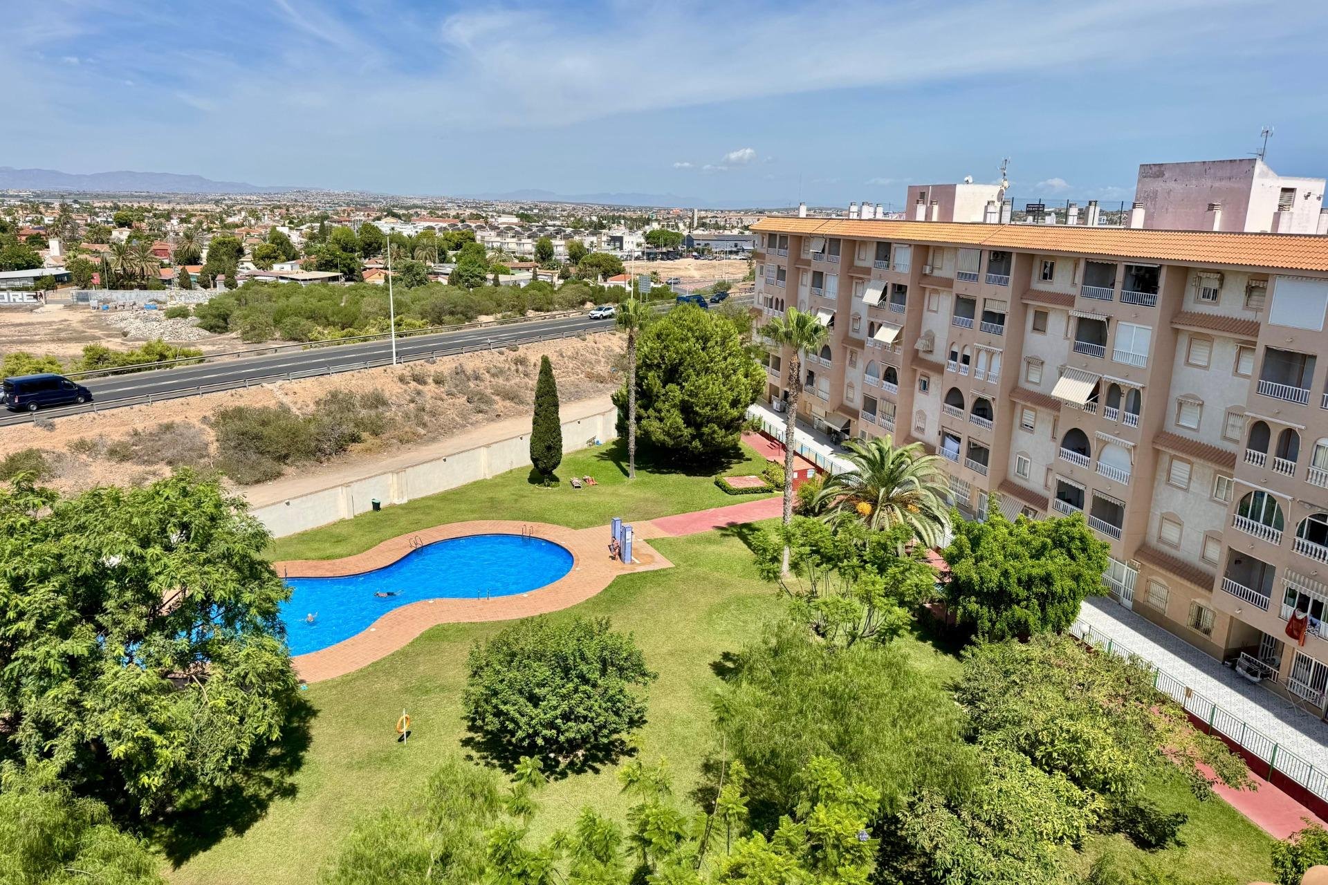 Resale - Apartment - Torrevieja - Centro