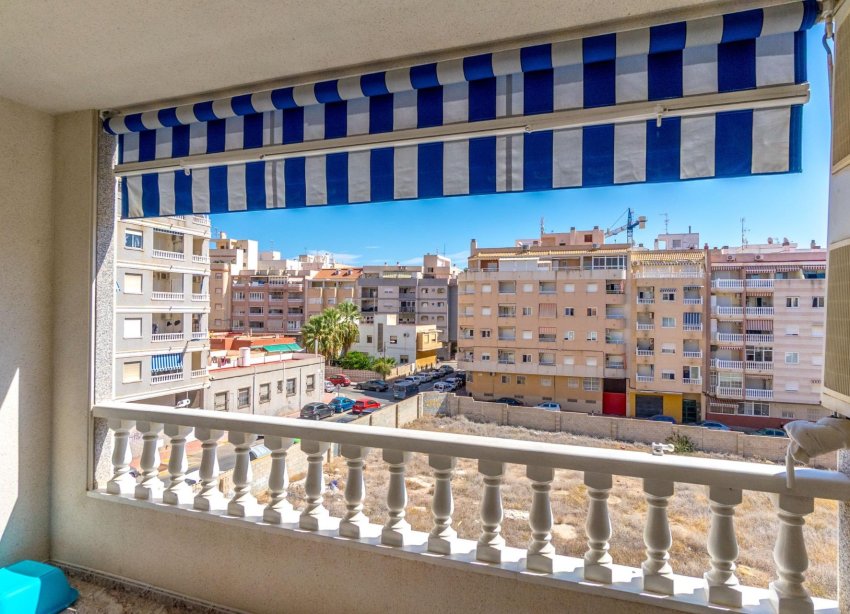 Resale - Apartment - Torrevieja - Centro