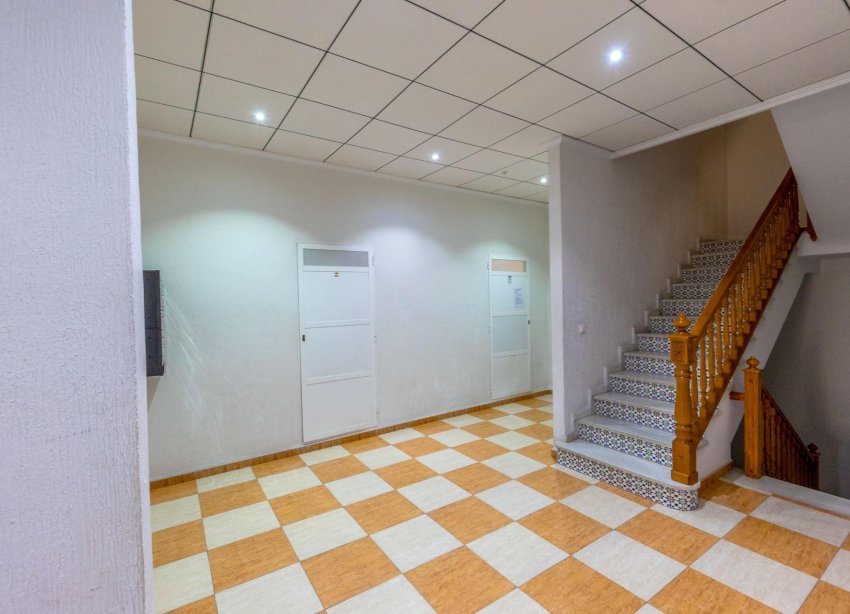Resale - Apartment - Torrevieja - Centro