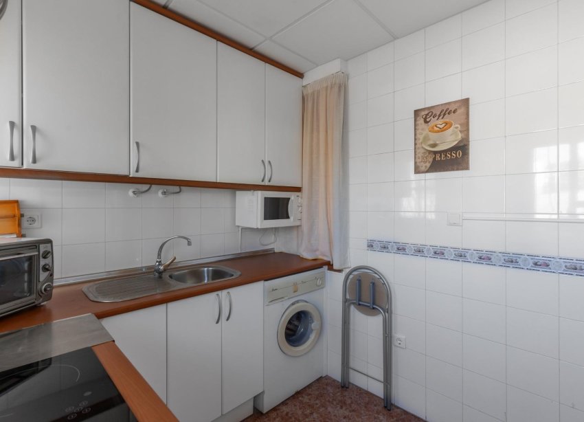 Resale - Apartment - Torrevieja - Centro