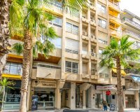 Resale - Apartment - Torrevieja - Centro