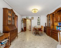 Resale - Apartment - Torrevieja - Centro