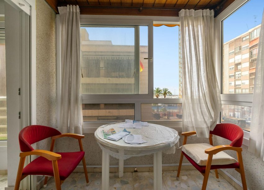 Resale - Apartment - Torrevieja - Centro