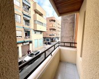 Resale - Apartment - Torrevieja - Centro