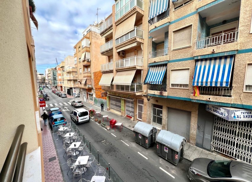 Resale - Apartment - Torrevieja - Centro