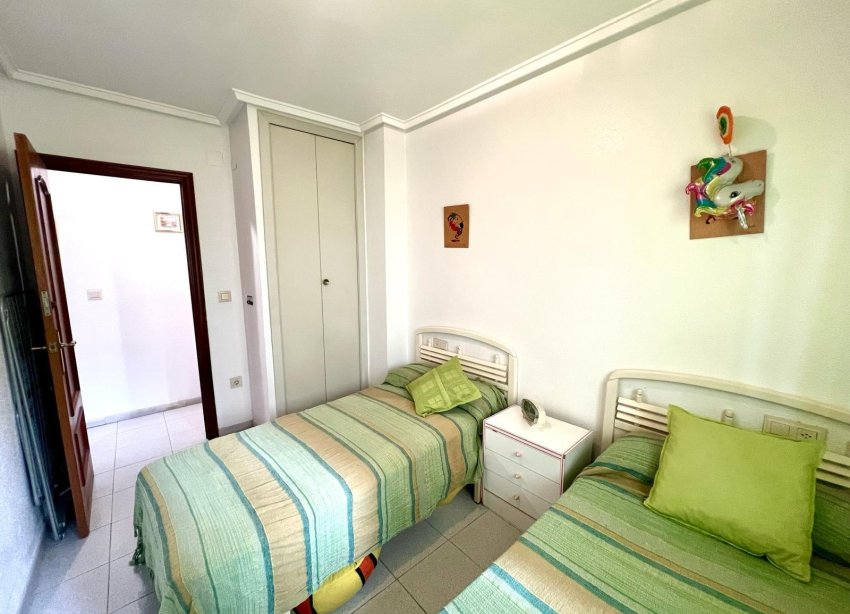 Resale - Apartment - Torrevieja - Centro