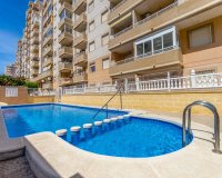 Resale - Apartment - Torrevieja - Centro