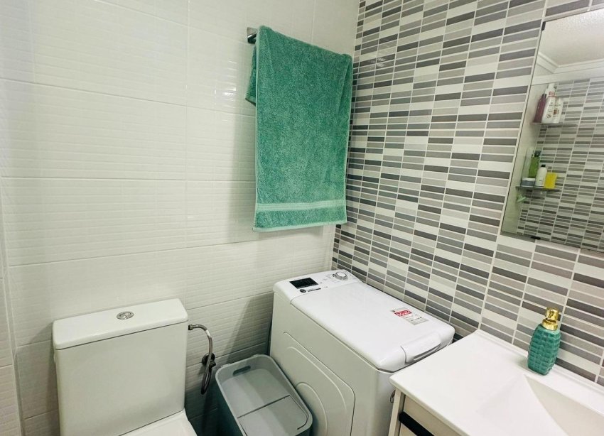 Resale - Apartment - Torrevieja - Centro