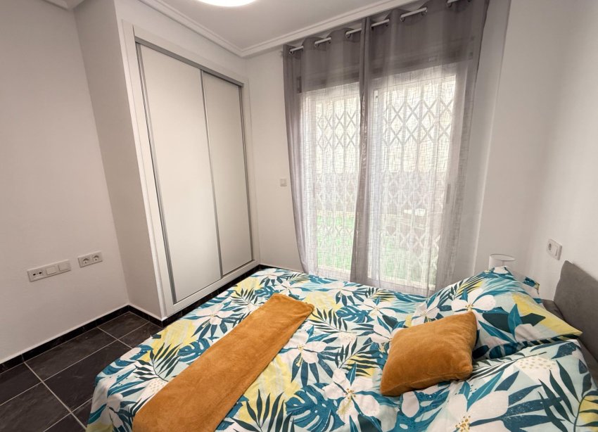 Resale - Apartment - Torrevieja - Centro