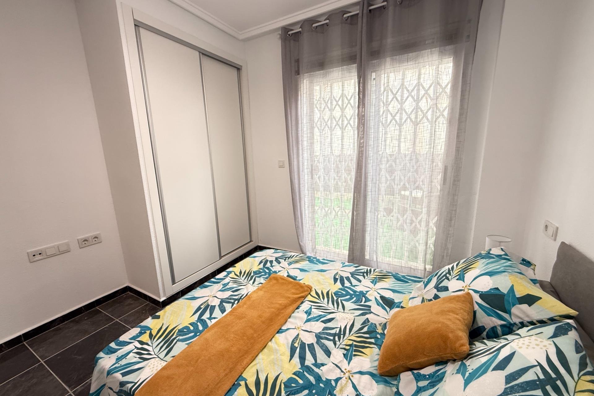 Resale - Apartment - Torrevieja - Centro