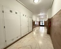 Resale - Apartment - Torrevieja - Centro