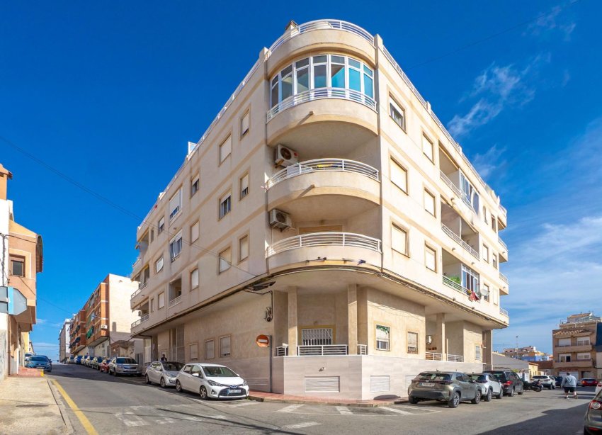Resale - Apartment - Torrevieja - Centro