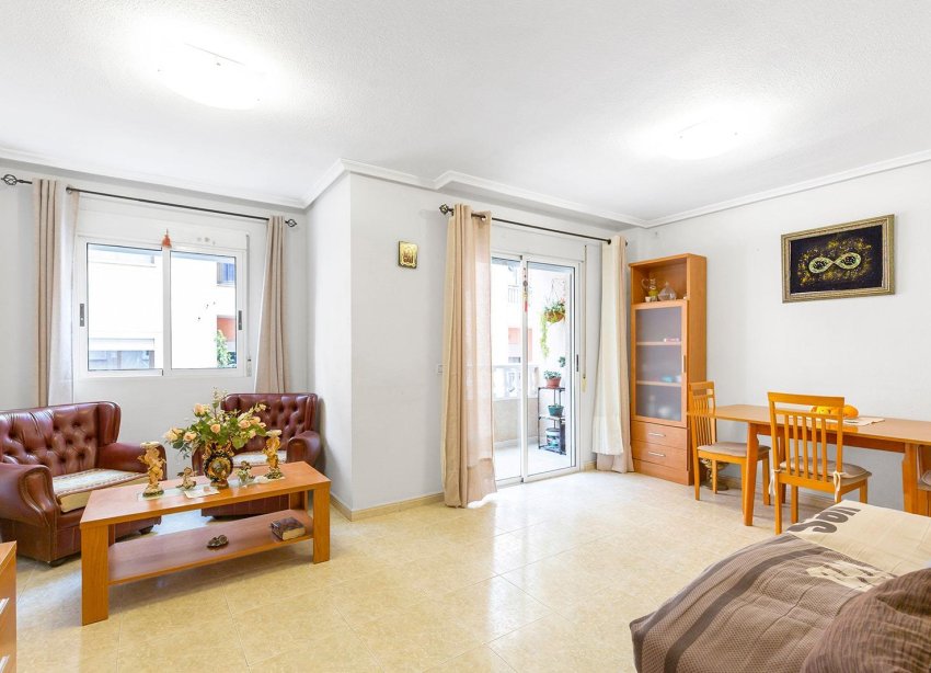 Resale - Apartment - Torrevieja - Centro