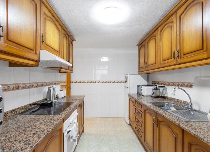 Resale - Apartment - Torrevieja - Centro