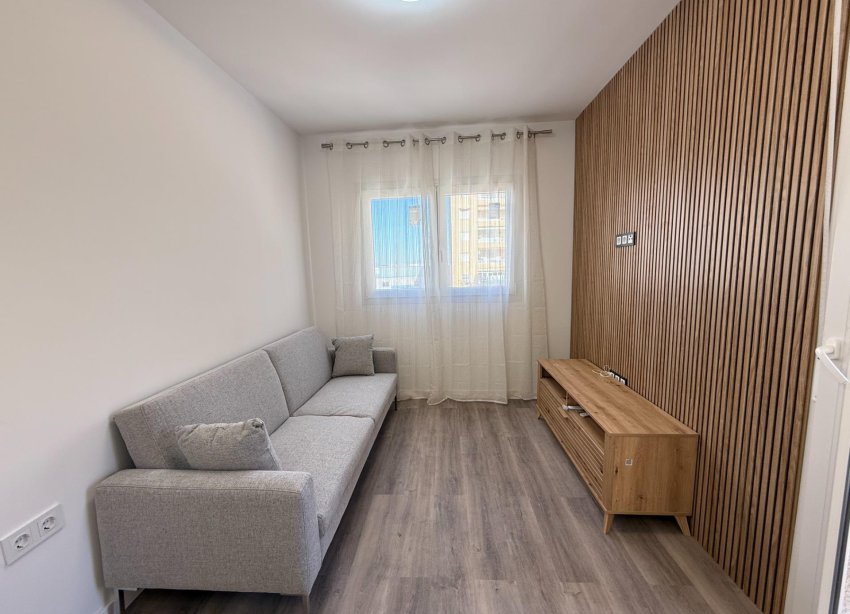 Resale - Apartment - Torrevieja - Centro