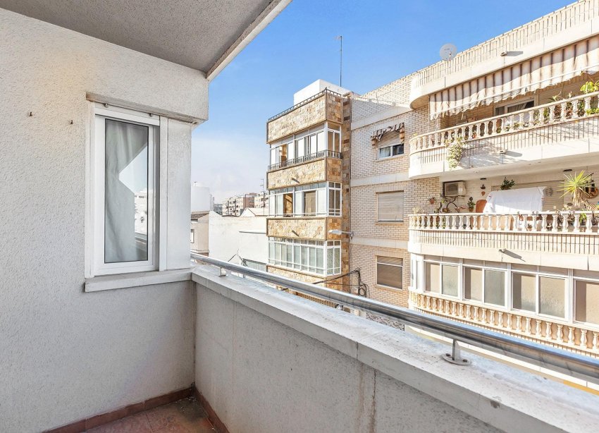 Resale - Apartment - Torrevieja - Centro